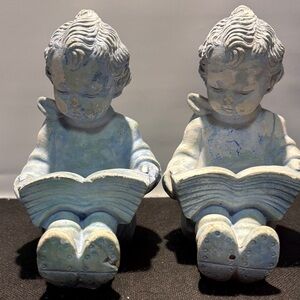 Ceramic children reading book ends, distressed.